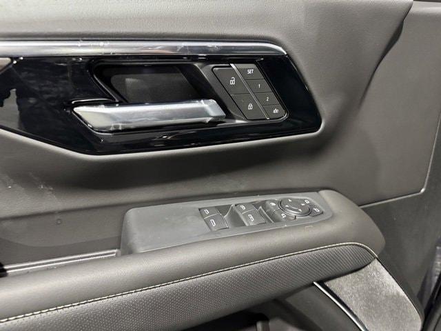 new 2026 Chevrolet Suburban car, priced at $86,680