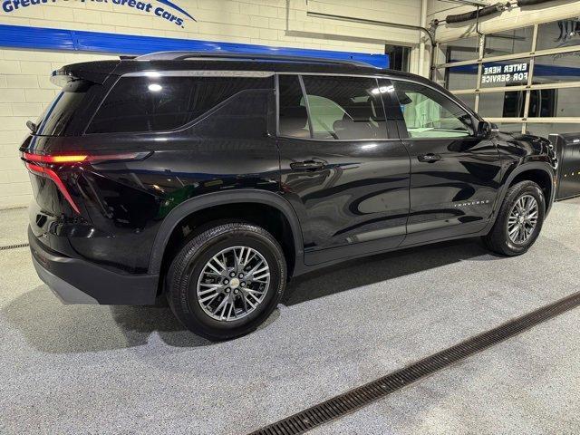 used 2024 Chevrolet Traverse car, priced at $31,000