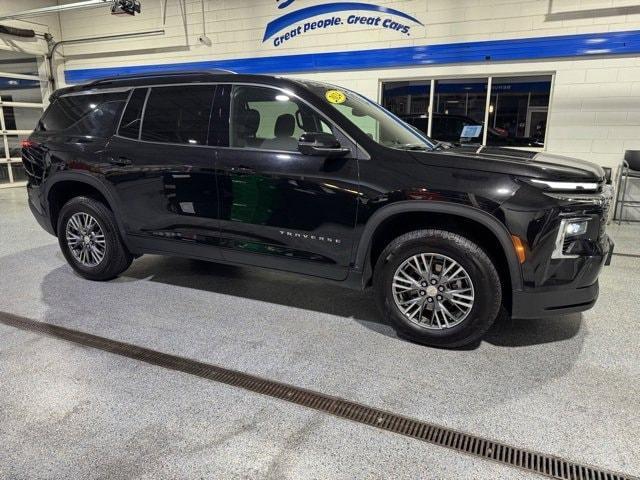 used 2024 Chevrolet Traverse car, priced at $31,000