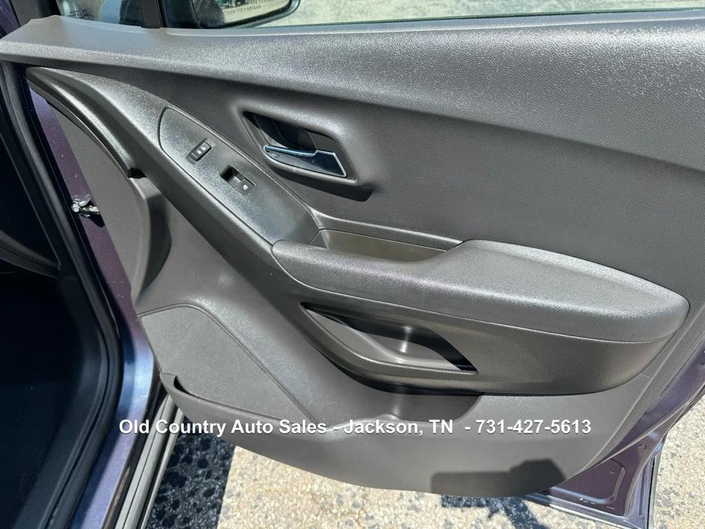 used 2019 Chevrolet Trax car, priced at $10,988