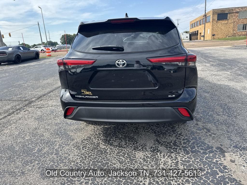used 2023 Toyota Highlander car, priced at $37,483