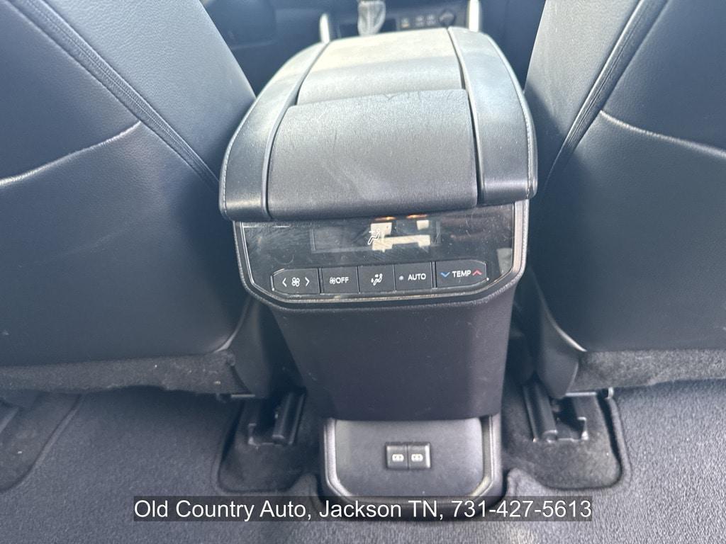 used 2023 Toyota Highlander car, priced at $37,483