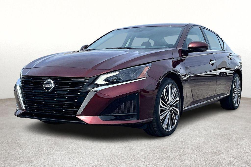 used 2025 Nissan Altima car, priced at $27,599