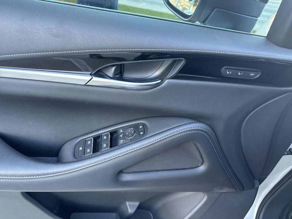 used 2023 INFINITI QX60 car, priced at $32,400