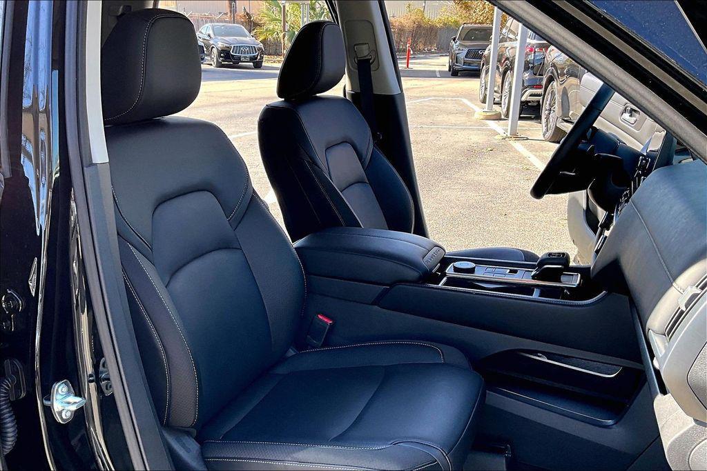 used 2025 Nissan Pathfinder car, priced at $36,900