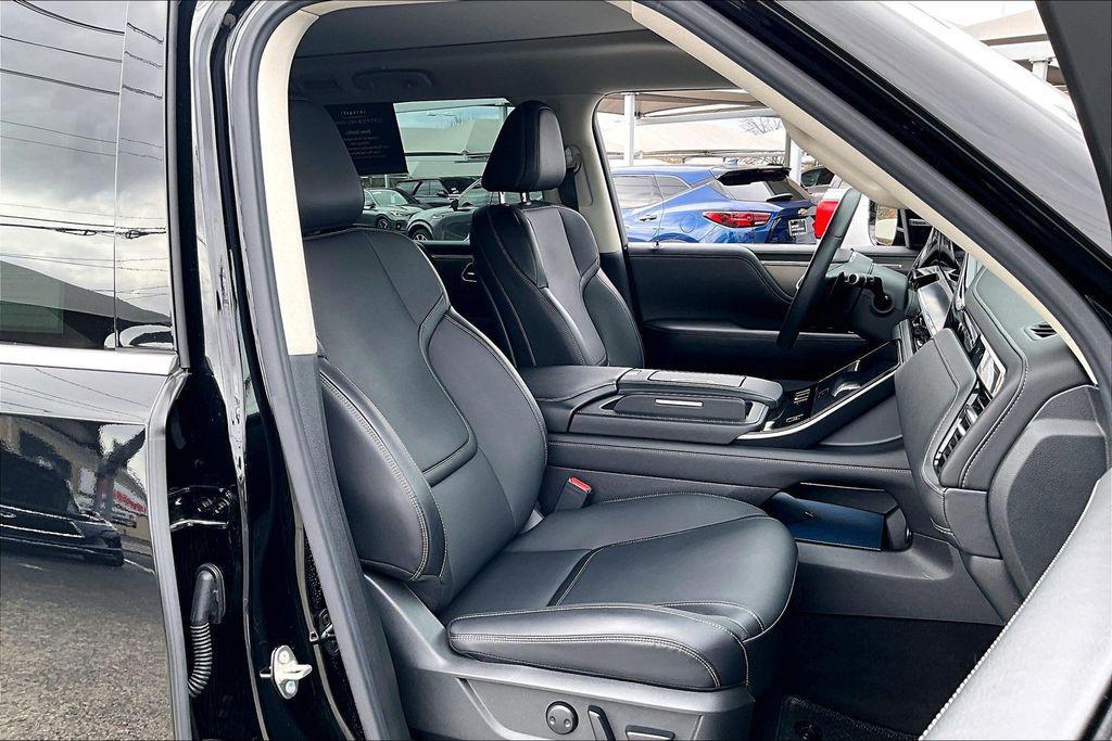 used 2025 INFINITI QX80 car, priced at $70,500