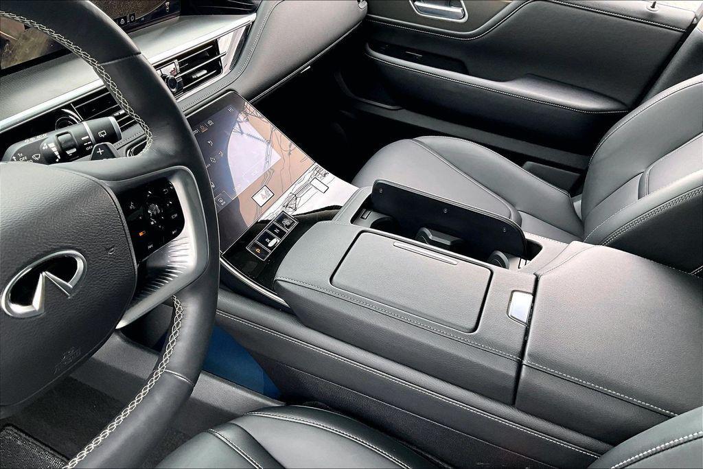 used 2025 INFINITI QX80 car, priced at $70,500