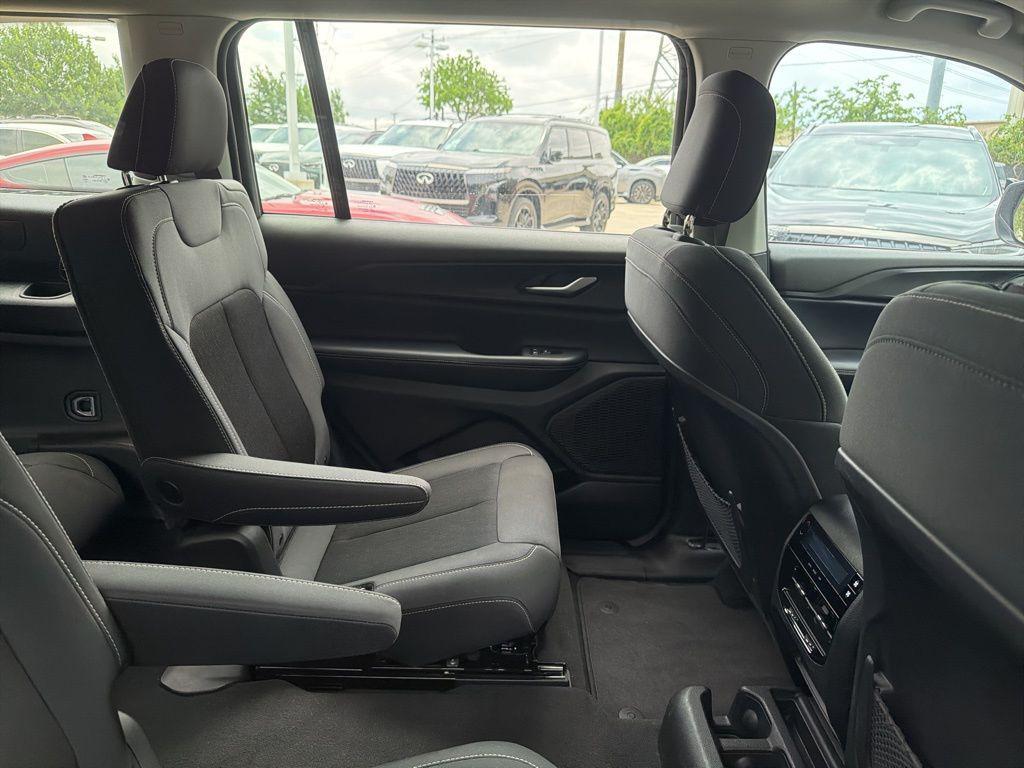 used 2024 Jeep Grand Cherokee L car, priced at $34,855