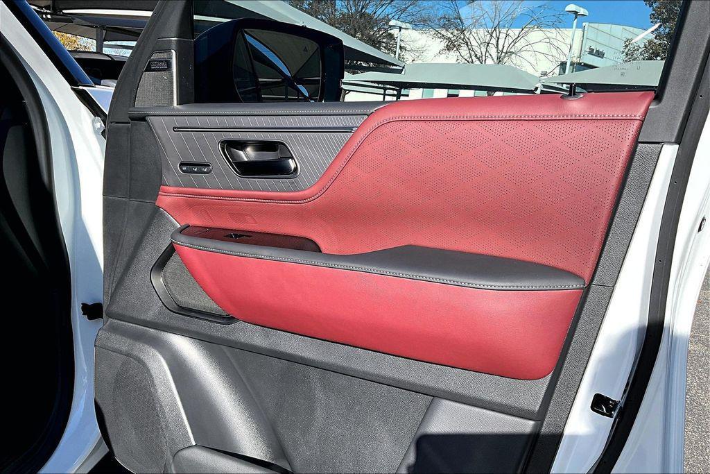 new 2026 INFINITI QX80 car, priced at $103,220