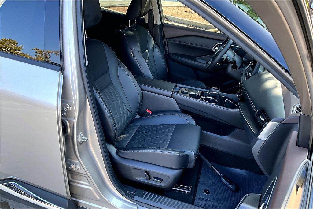 used 2022 Nissan Rogue car, priced at $26,995