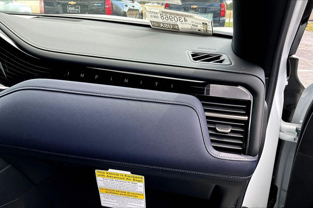 new 2026 INFINITI QX80 car, priced at $92,292