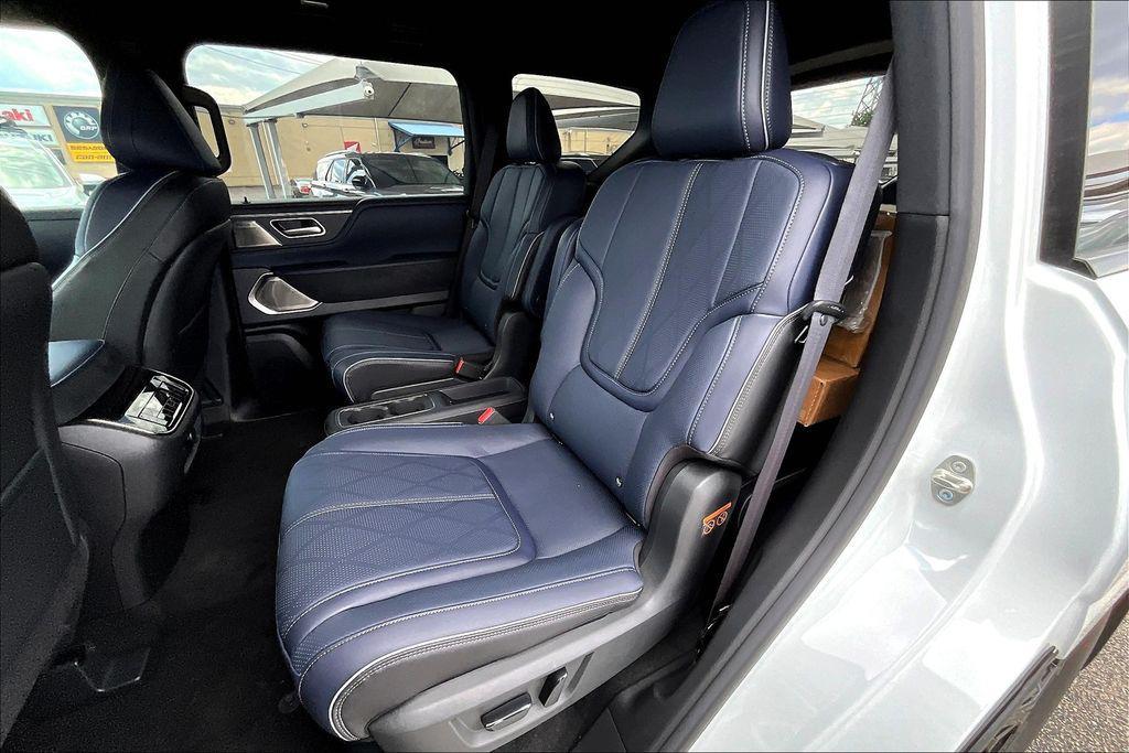 new 2026 INFINITI QX80 car, priced at $91,201