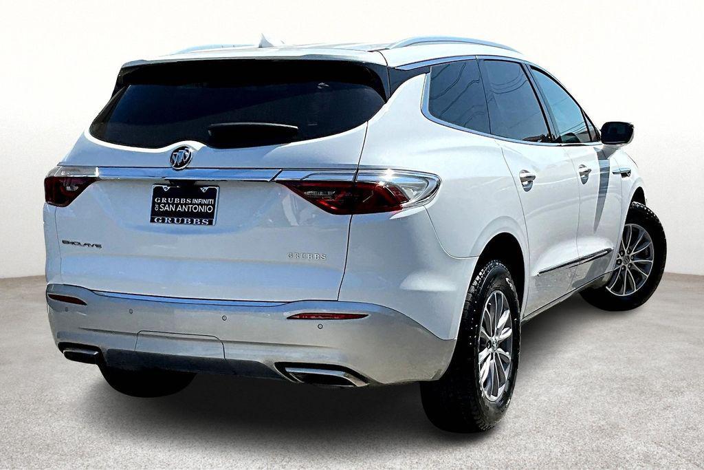used 2024 Buick Enclave car, priced at $29,000