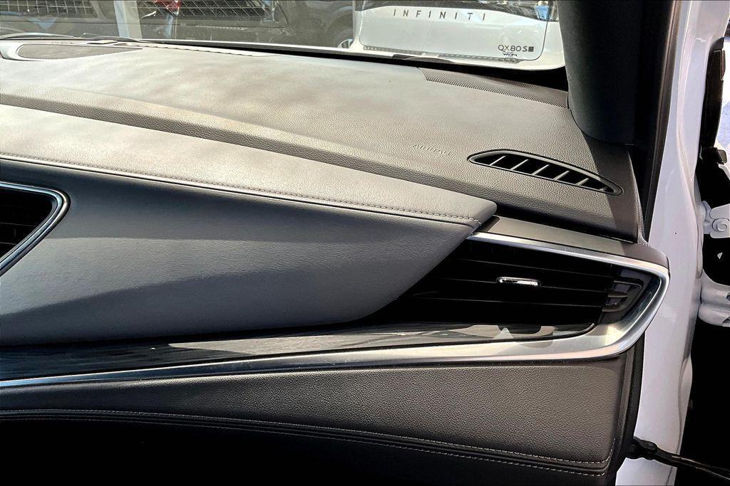 used 2024 Buick Enclave car, priced at $29,000