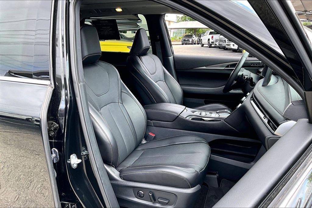 used 2025 INFINITI QX60 car, priced at $42,955