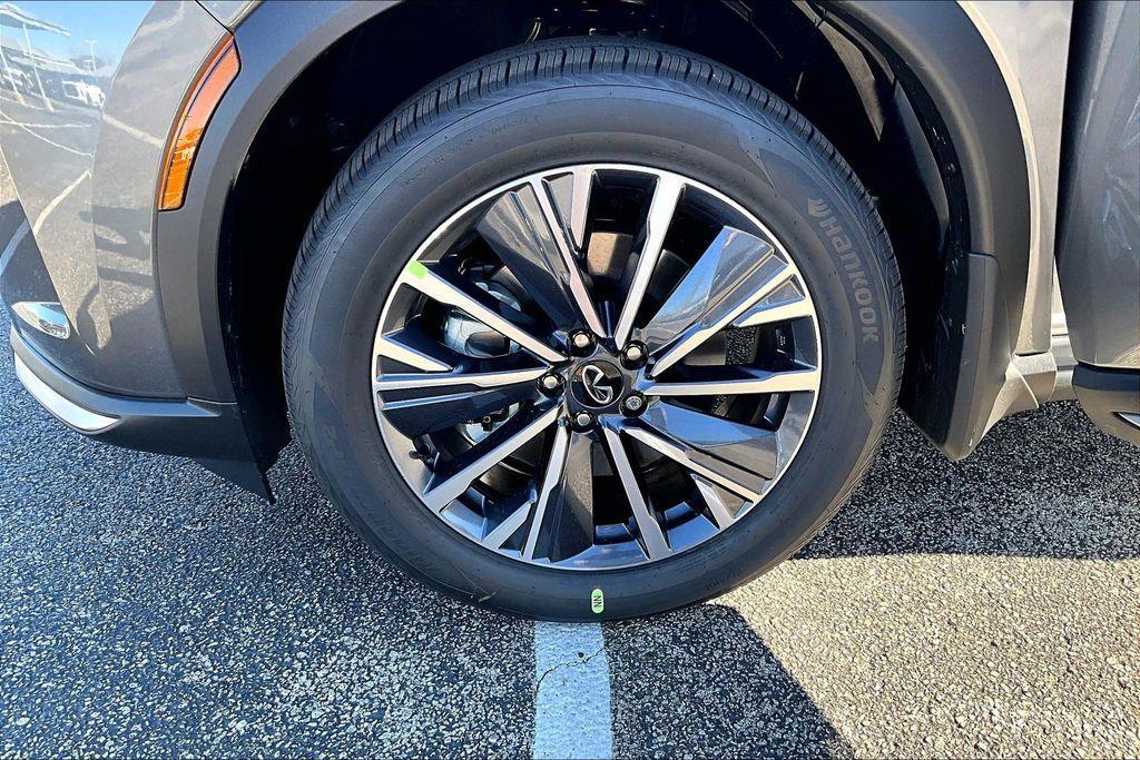 new 2026 INFINITI QX60 car, priced at $51,836