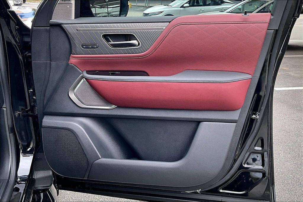 new 2026 INFINITI QX80 car, priced at $104,000