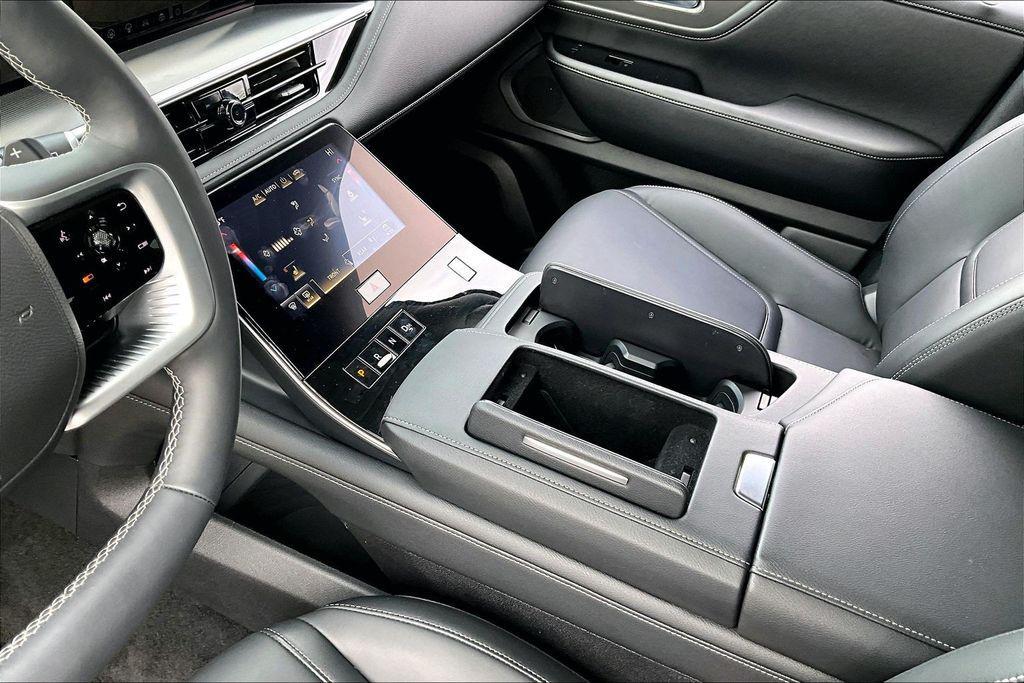 used 2025 INFINITI QX80 car, priced at $75,200