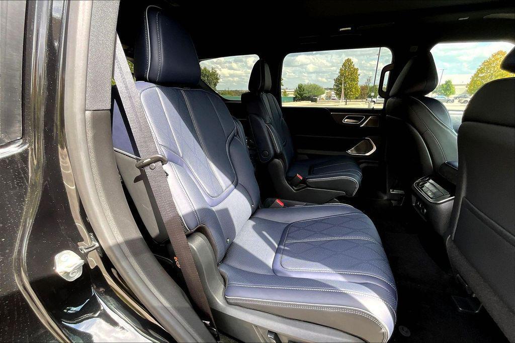 new 2026 INFINITI QX80 car, priced at $92,371