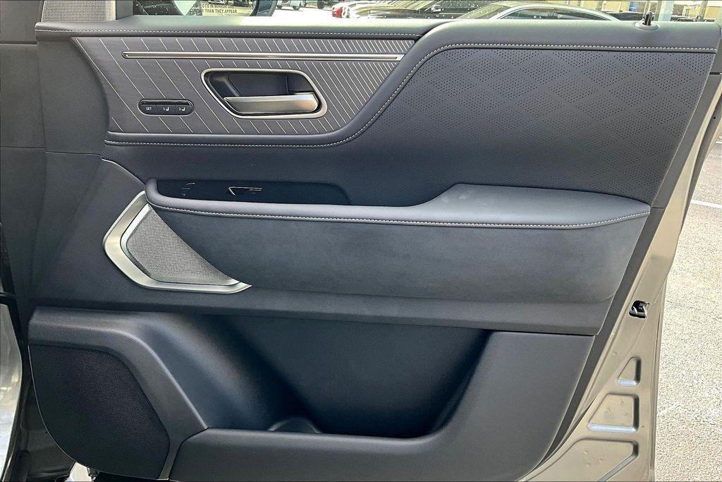 new 2026 INFINITI QX80 car, priced at $104,000