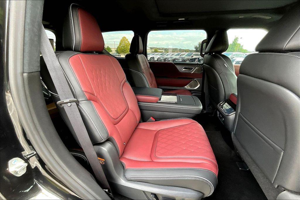 new 2026 INFINITI QX80 car, priced at $102,064