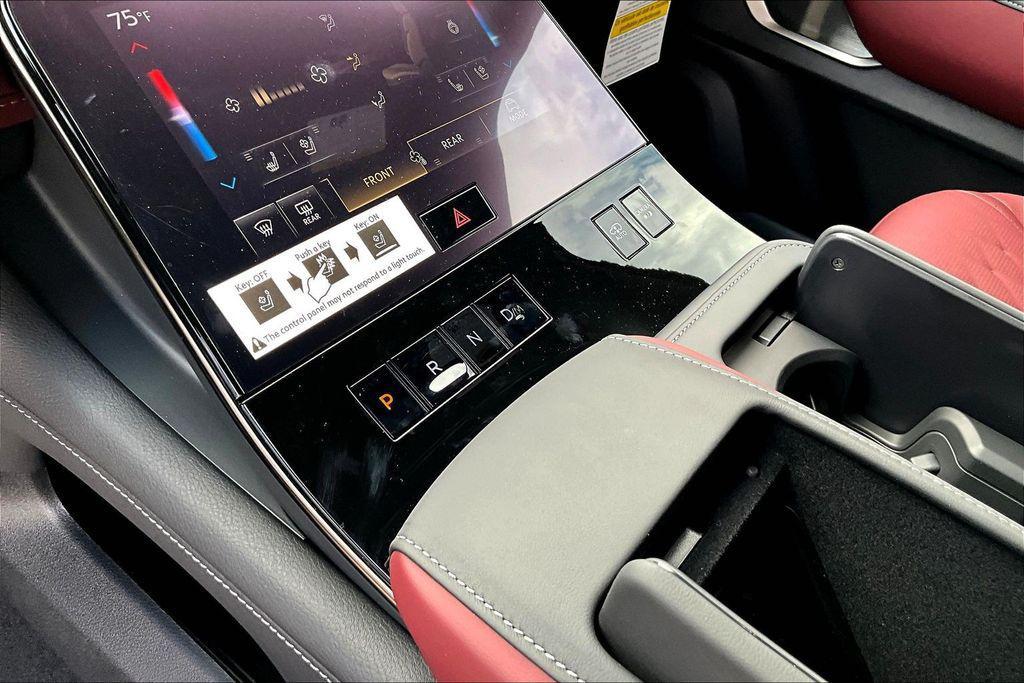 new 2026 INFINITI QX80 car, priced at $102,064