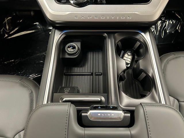 new 2026 Ford Expedition Max car, priced at $75,794