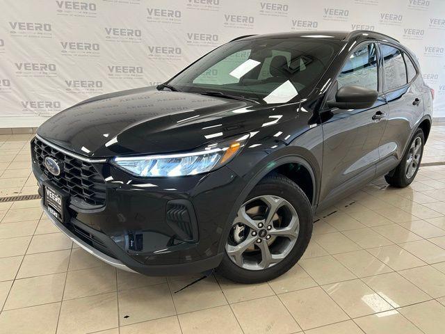 used 2025 Ford Escape car, priced at $27,577