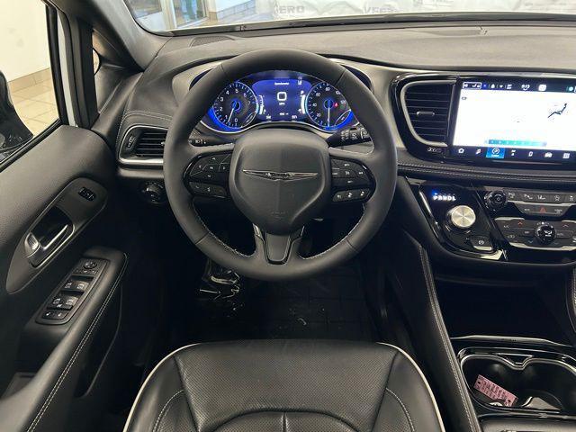 used 2024 Chrysler Pacifica car, priced at $44,918
