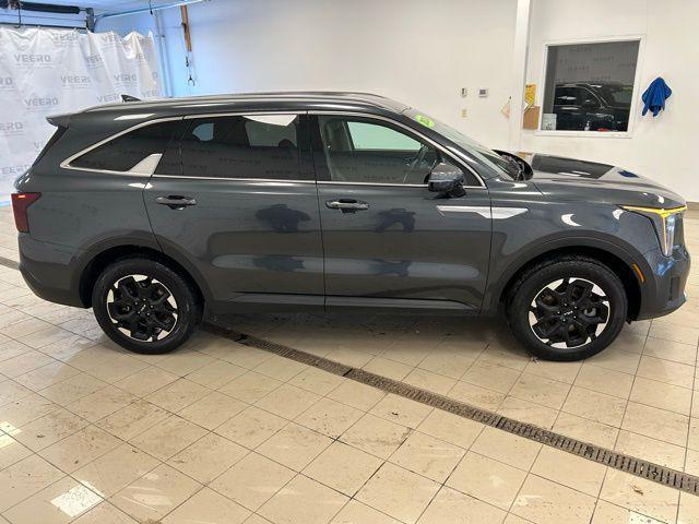 used 2024 Kia Sorento car, priced at $28,748