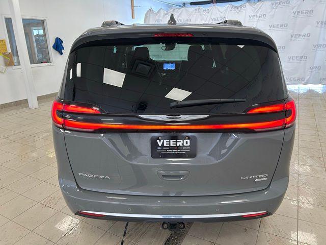 used 2022 Chrysler Pacifica car, priced at $37,743