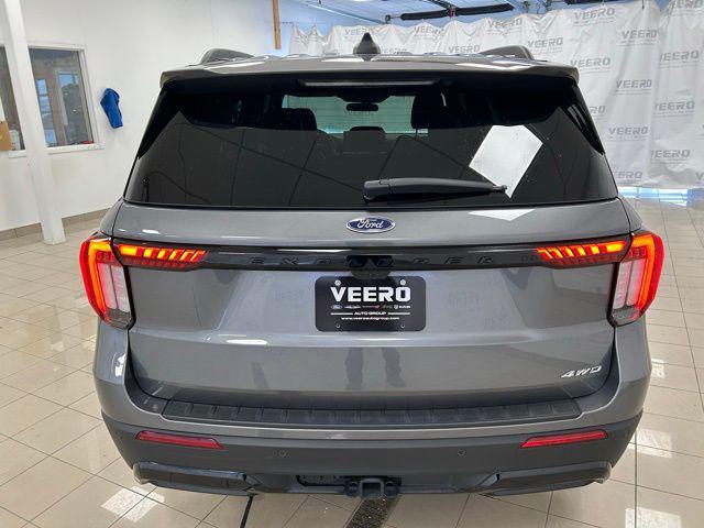 used 2025 Ford Explorer car, priced at $39,972