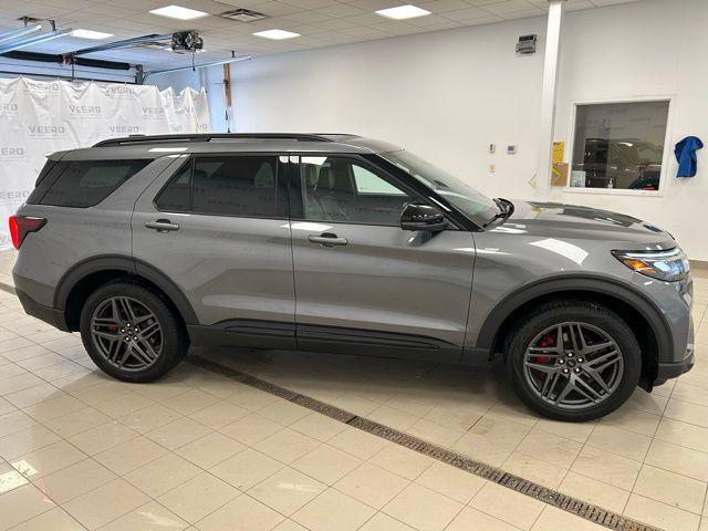 used 2025 Ford Explorer car, priced at $39,972