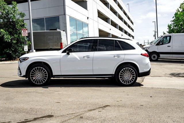 new 2026 Mercedes-Benz GLC 300 car, priced at $61,925