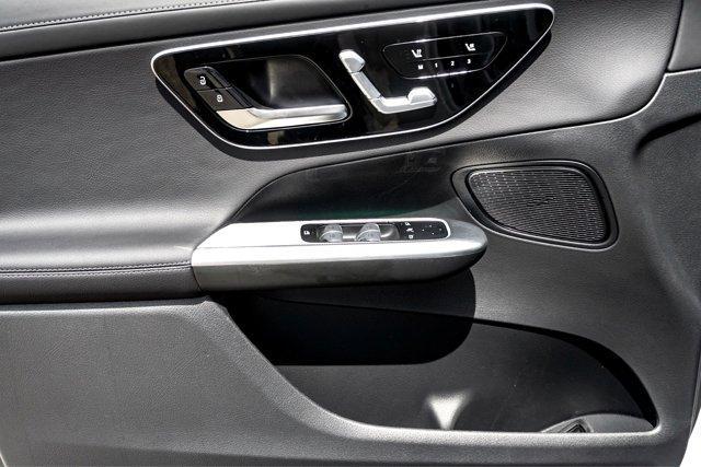 new 2026 Mercedes-Benz GLC 300 car, priced at $61,925