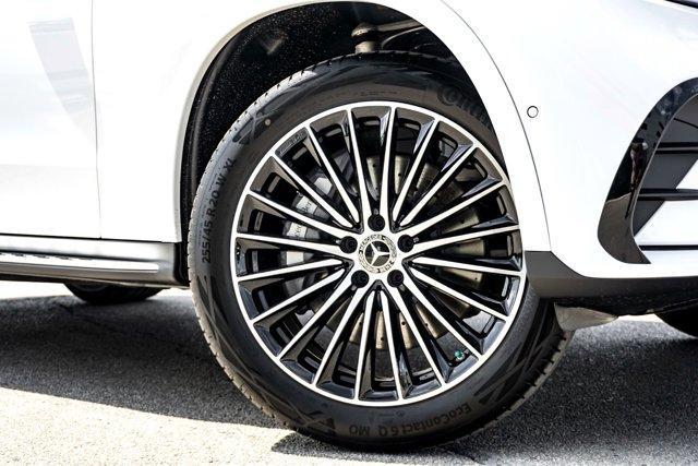 new 2026 Mercedes-Benz GLC 300 car, priced at $61,925