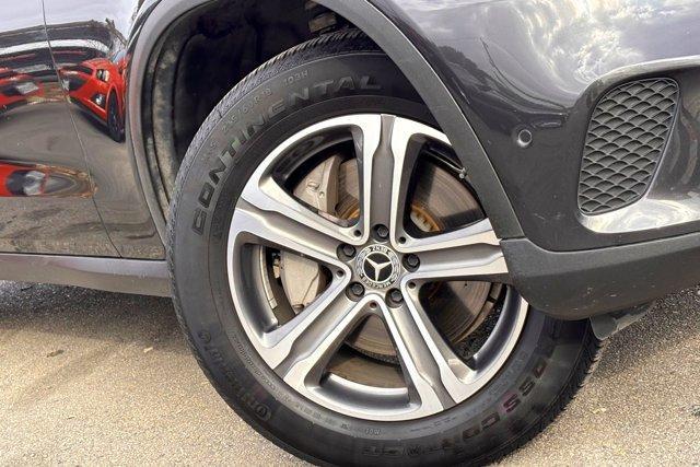used 2020 Mercedes-Benz GLC 300 car, priced at $23,977