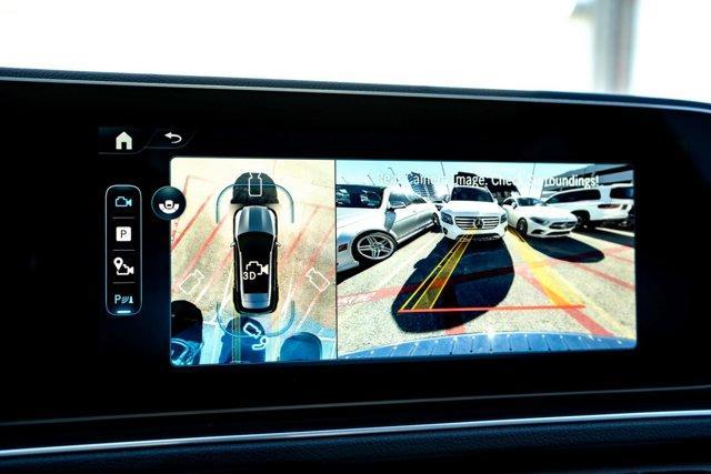 new 2025 Mercedes-Benz GLE 580 car, priced at $96,980