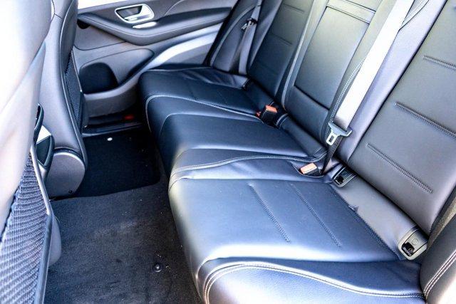 new 2025 Mercedes-Benz GLE 580 car, priced at $96,980