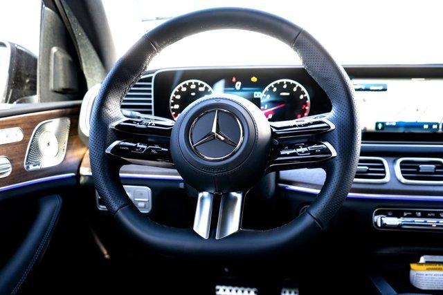 new 2025 Mercedes-Benz GLE 580 car, priced at $96,980