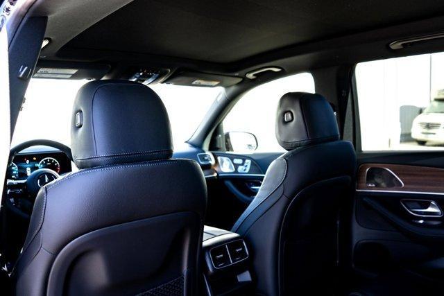 new 2025 Mercedes-Benz GLE 580 car, priced at $96,980