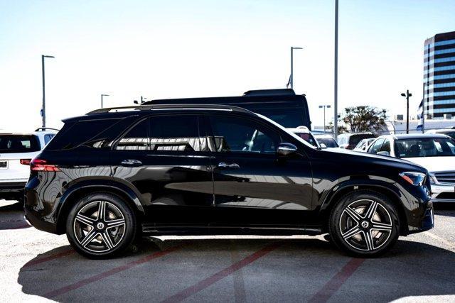 new 2025 Mercedes-Benz GLE 580 car, priced at $96,980
