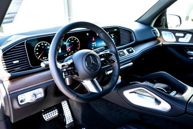 new 2025 Mercedes-Benz GLE 580 car, priced at $96,980