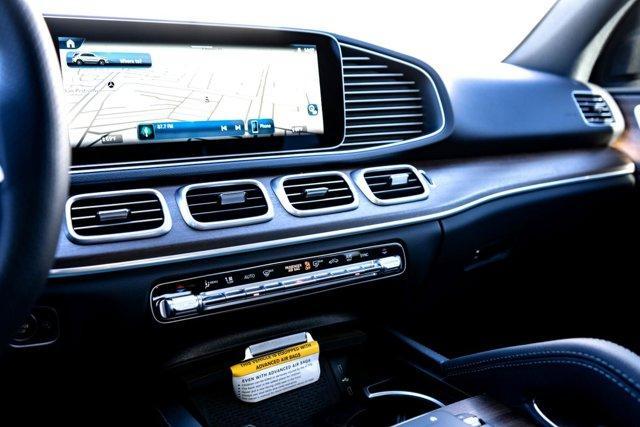 new 2025 Mercedes-Benz GLE 580 car, priced at $96,980