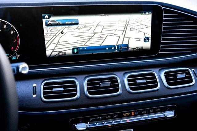 new 2025 Mercedes-Benz GLE 580 car, priced at $96,980