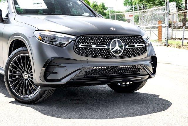 new 2026 Mercedes-Benz GLC 300 car, priced at $71,320