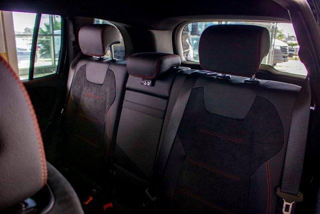 new 2025 Mercedes-Benz GLB 250 car, priced at $53,475