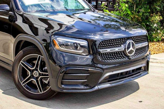 new 2025 Mercedes-Benz GLB 250 car, priced at $53,475