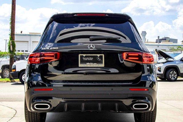 new 2025 Mercedes-Benz GLB 250 car, priced at $53,475