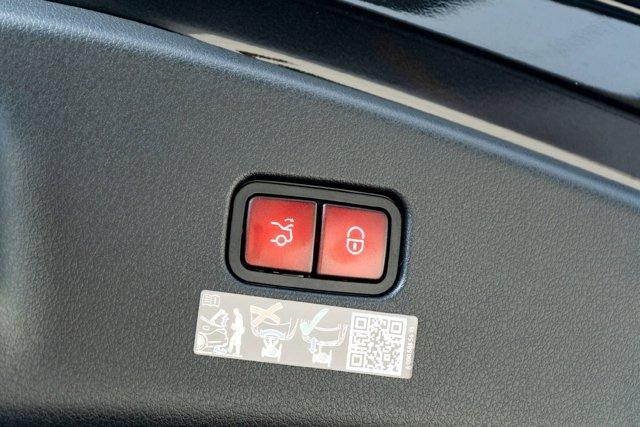 new 2026 Mercedes-Benz CLE 450 car, priced at $79,085